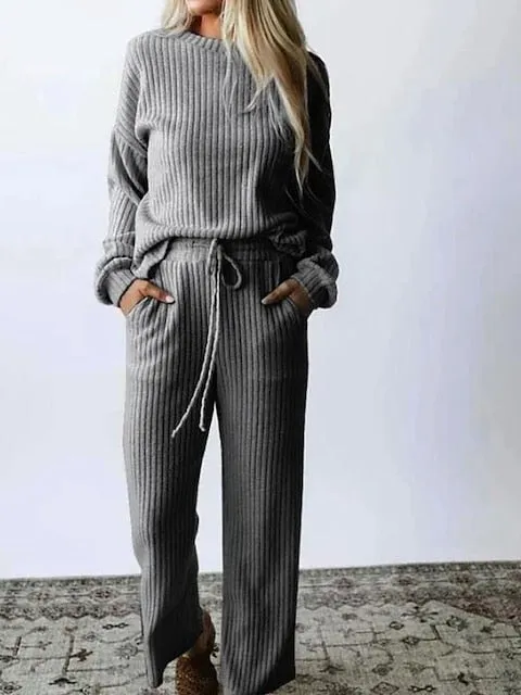 Cozy Women's Polyester Lounge Wear Set - Long Sleeve T-Shirt and Elastic Waist Pants, Knitted Leisure Set