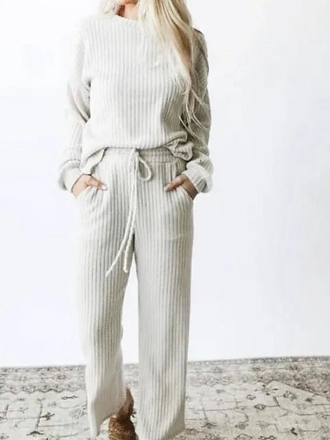 Cozy Women's Polyester Lounge Wear Set - Long Sleeve T-Shirt and Elastic Waist Pants, Knitted Leisure Set