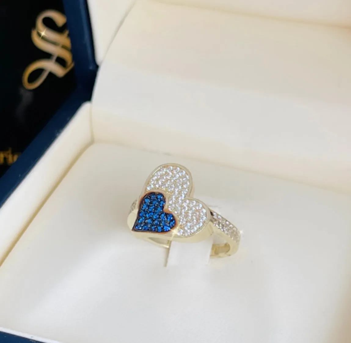 Double hearts ring