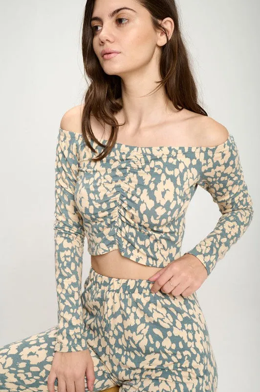 Jogger and Off shoulder top loung wear set leopard