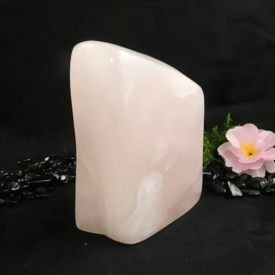 Mangano Calcite Freeform