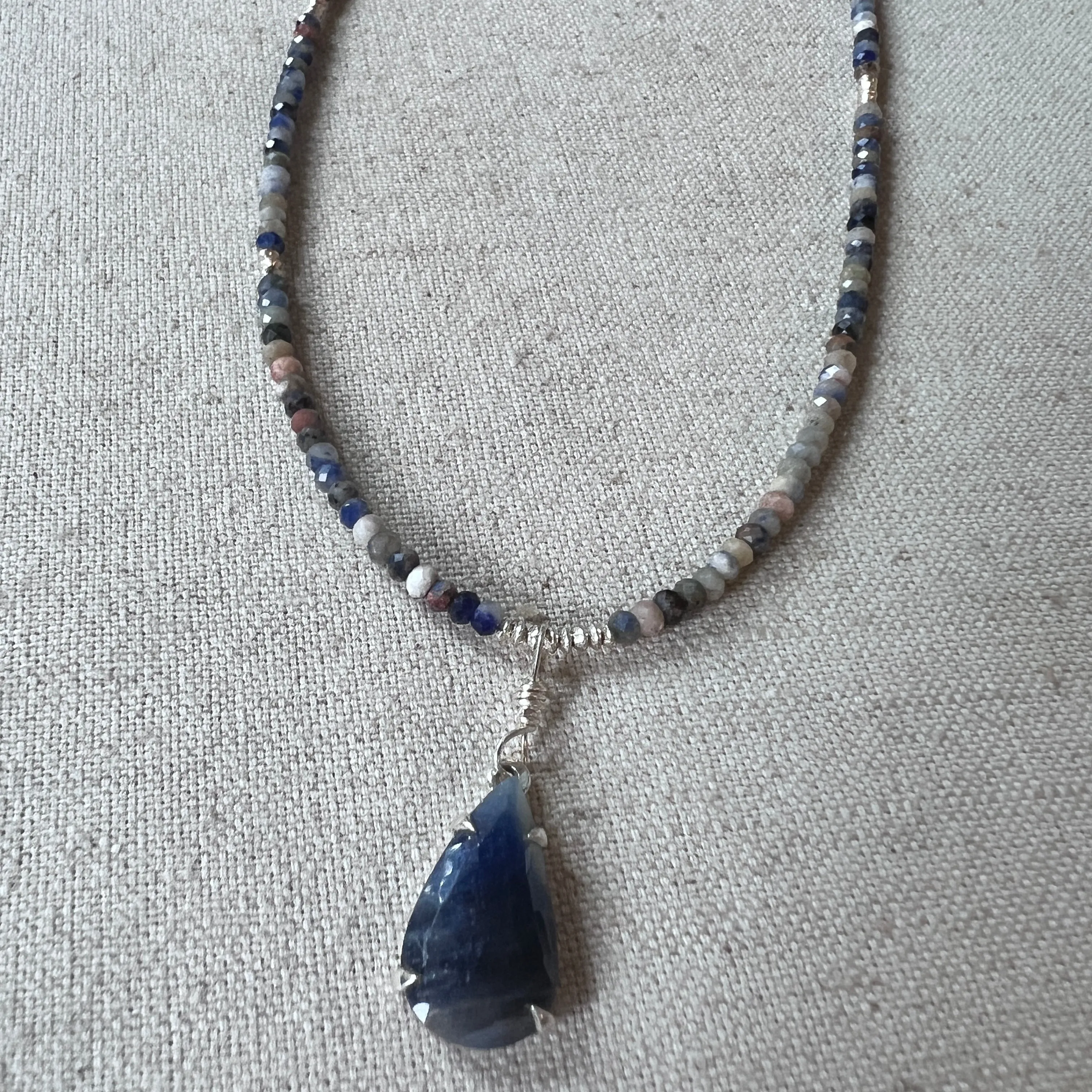 Sapphire Stunner Necklace