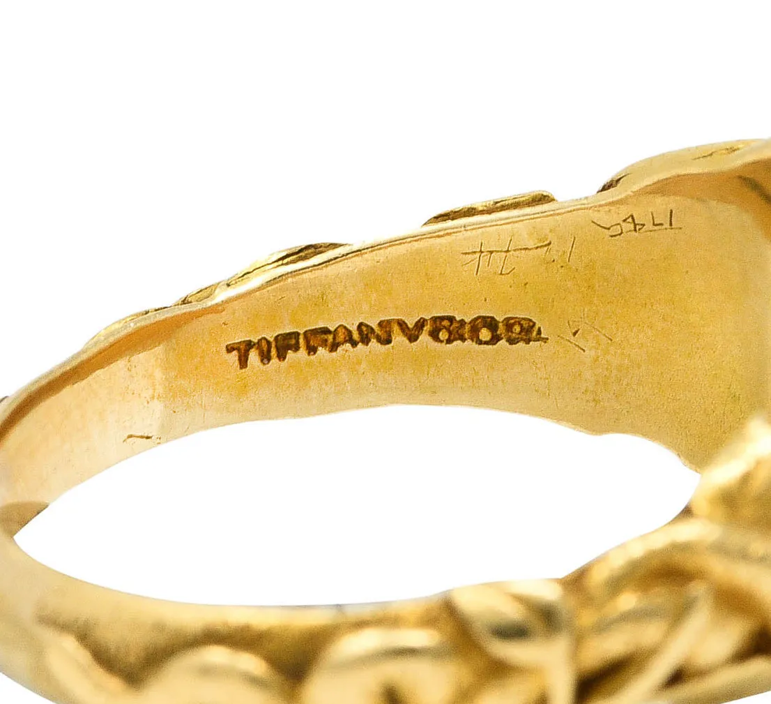 Tiffany & Co. Victorian Nephrite Jade 18 Karat Yellow Gold Floral Snake Signet Intaglio Unisex Ring