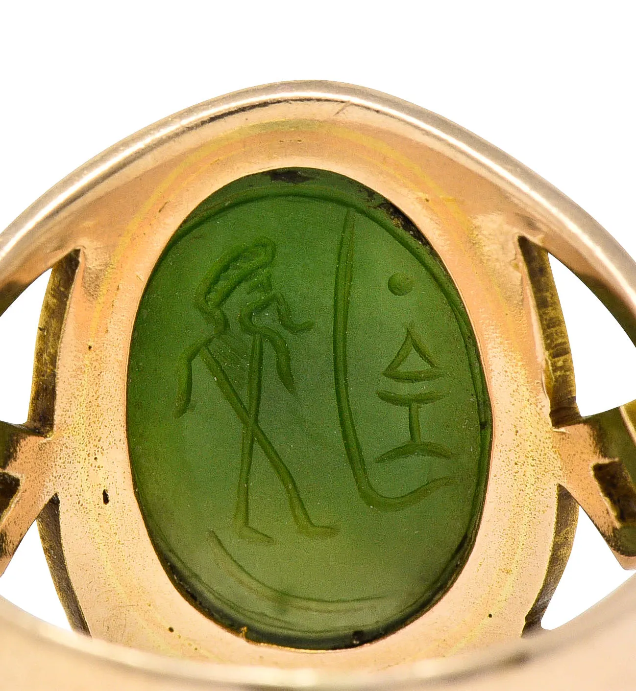 Victorian Egyptian Revival Carved Nephrite 14 Karat Yellow Gold Antique Scarab Ring