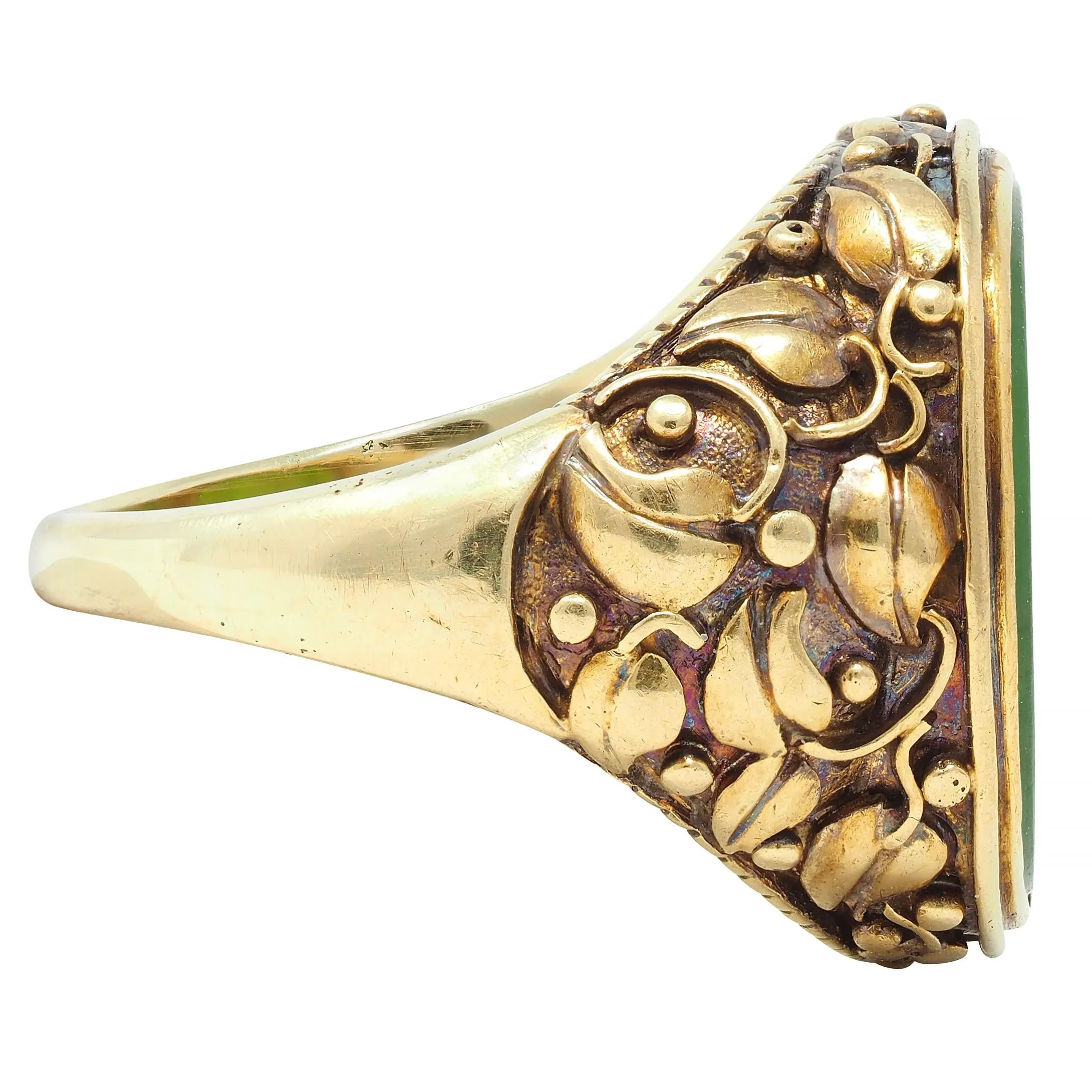 Victorian Nephrite Jade 14 Karat Yellow Gold Heraldry Intaglio Antique Unisex Ivy Signet Ring