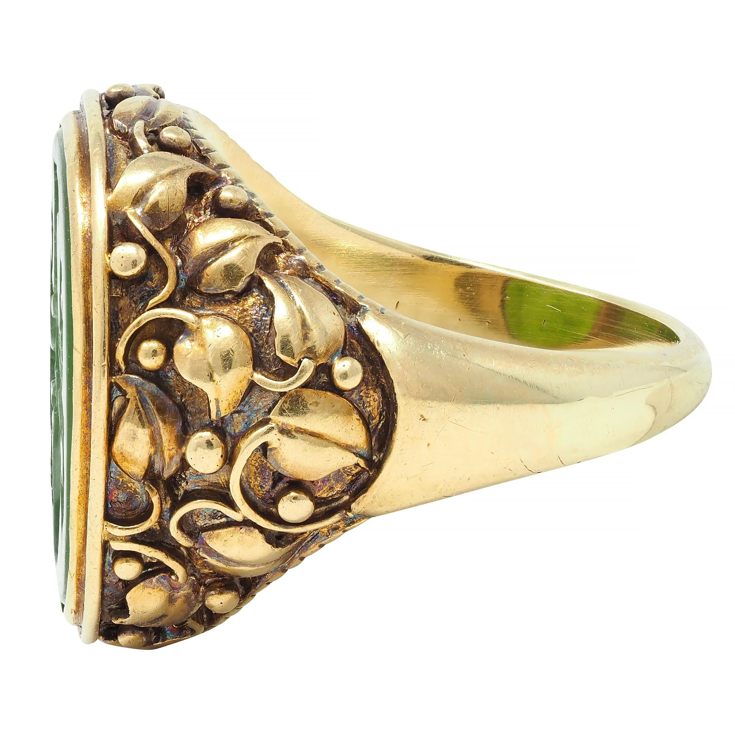 Victorian Nephrite Jade 14 Karat Yellow Gold Heraldry Intaglio Antique Unisex Ivy Signet Ring