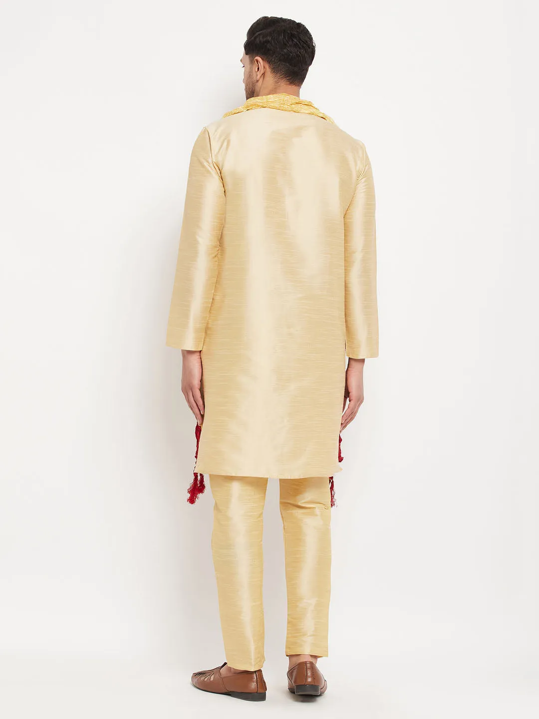 VM BY VASTRAMAY Men's Gold Cotton Silk Blend Kurta and Gold Pant Style Pyjama Set With Dupatta