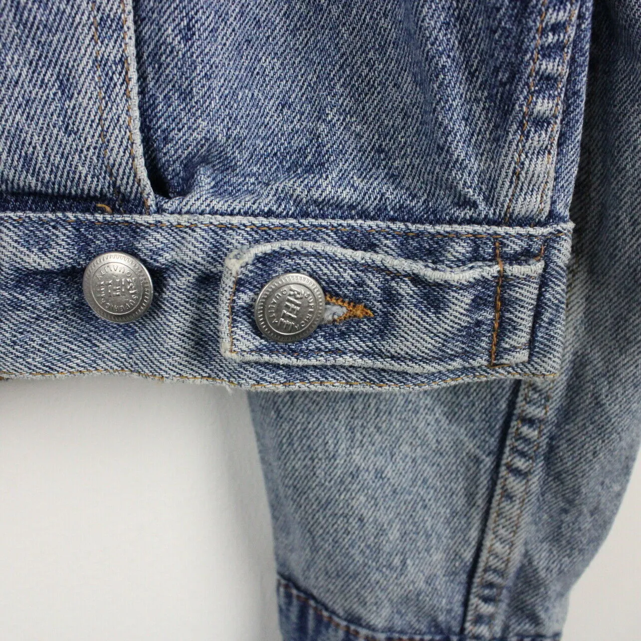 Womens 90s Denim Jacket Light Blue | Medium