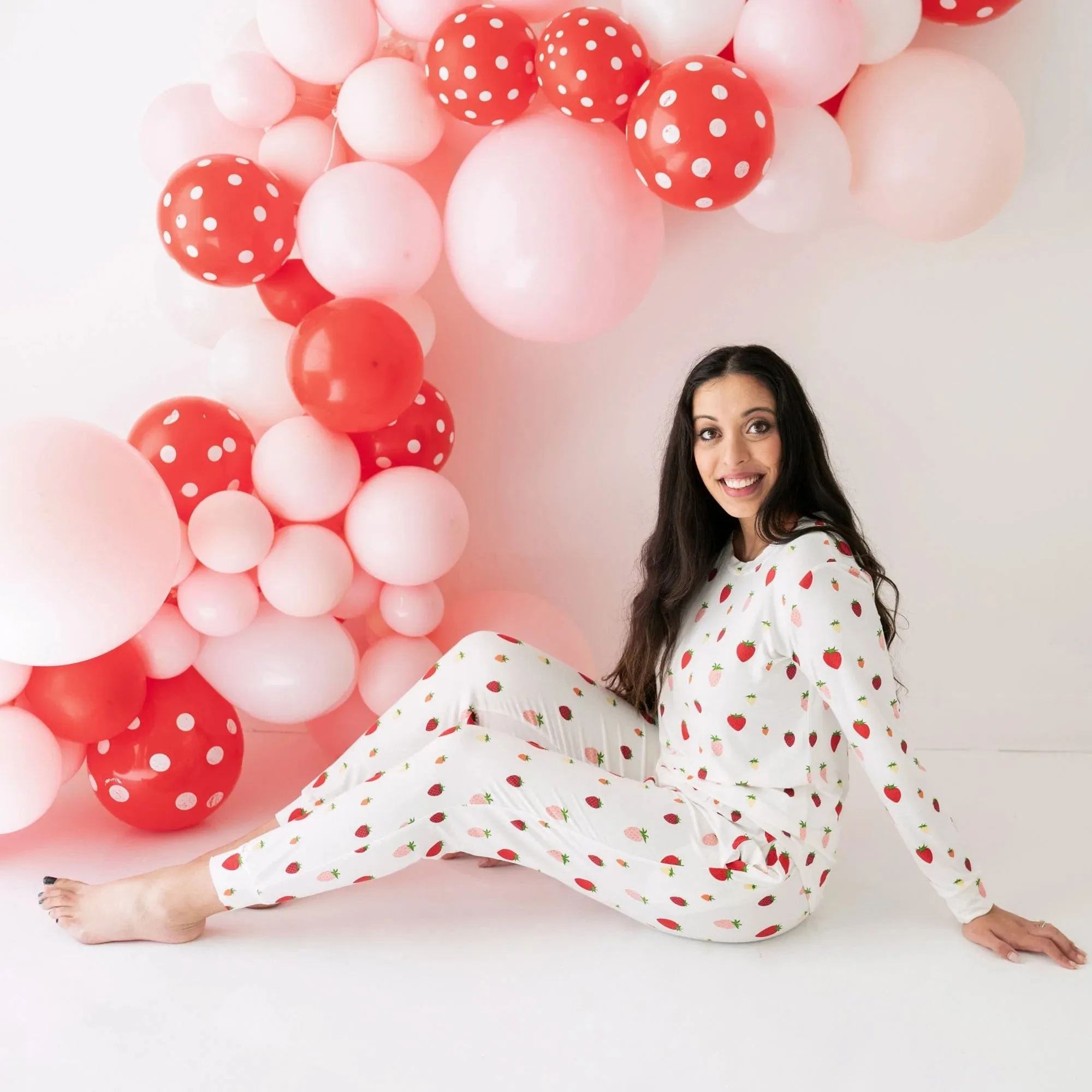 Women's Jogger Pajama Set in Strawberry